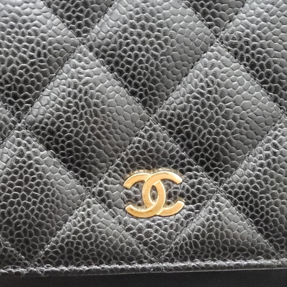 ***SOLD***100% Authentic Chanel Caviar Black GHW WOC - Picture 4 of 13
